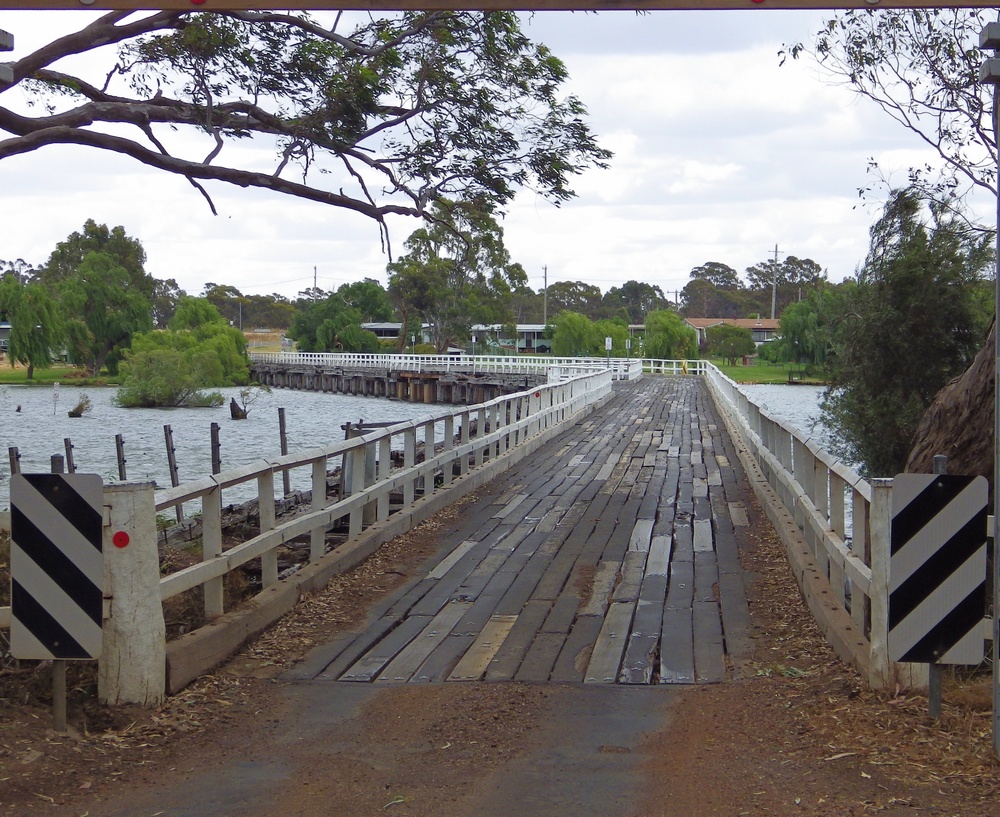 Kirwans Bridge is Open